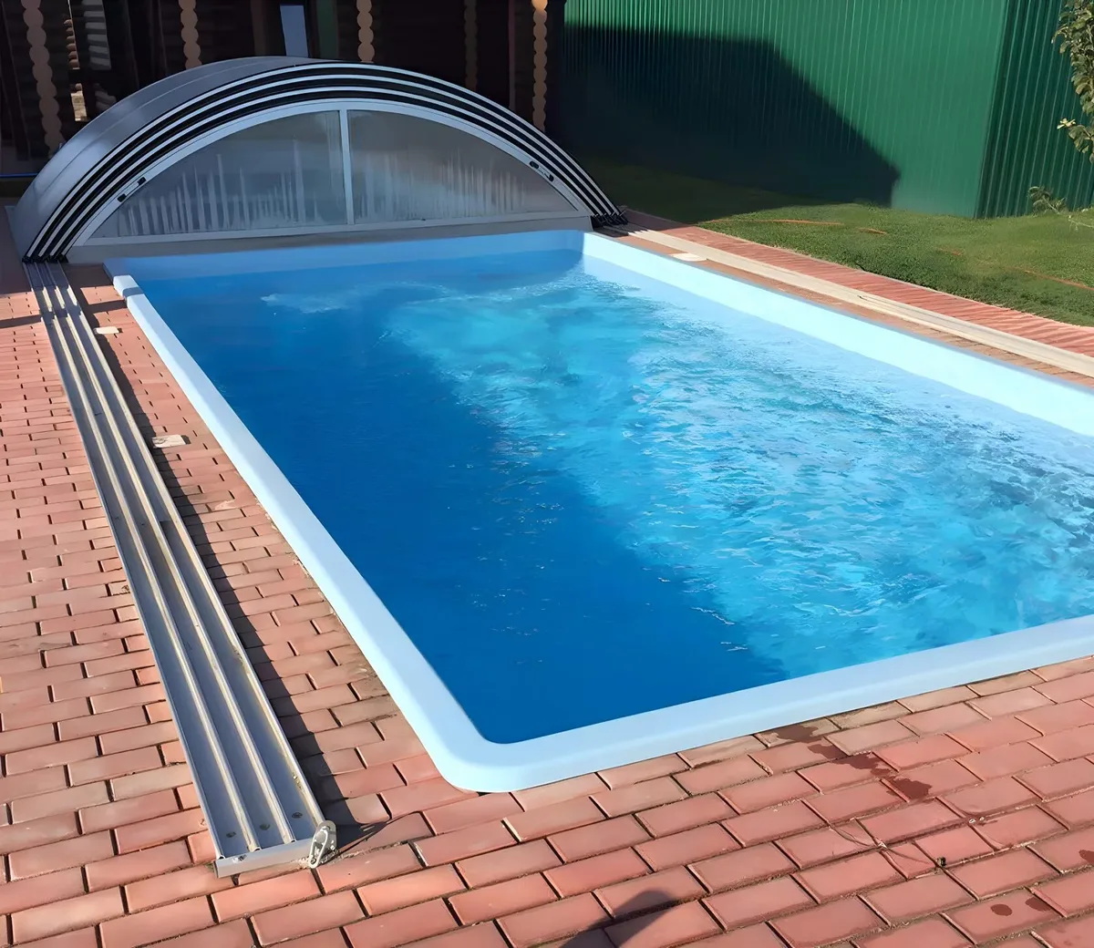 Laguna 7 — вечернее освещение в Таганроге